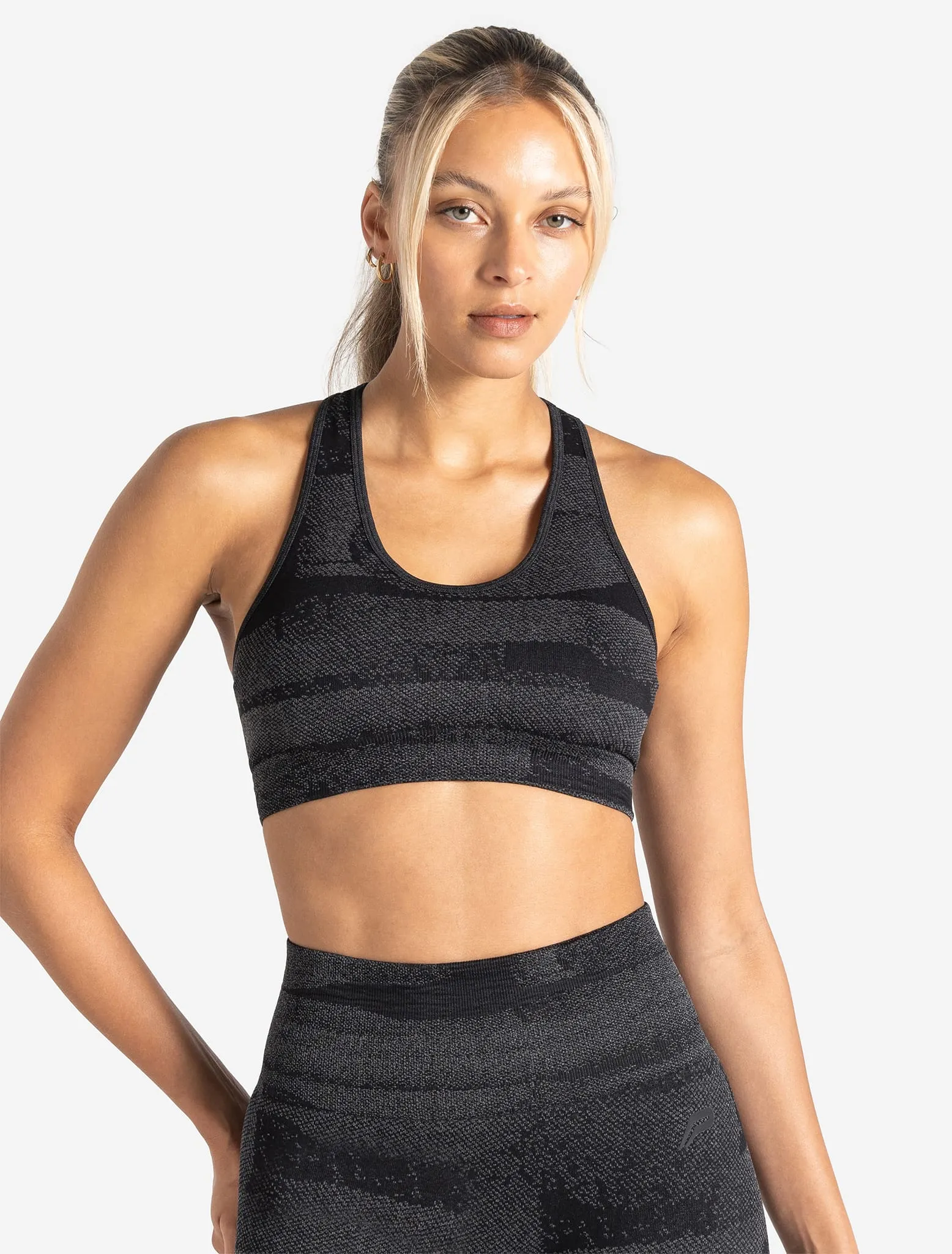 Boost Seamless Sports Bra - Black