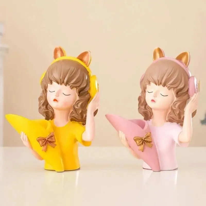 EXQUISITE DOLL VASE DECOR