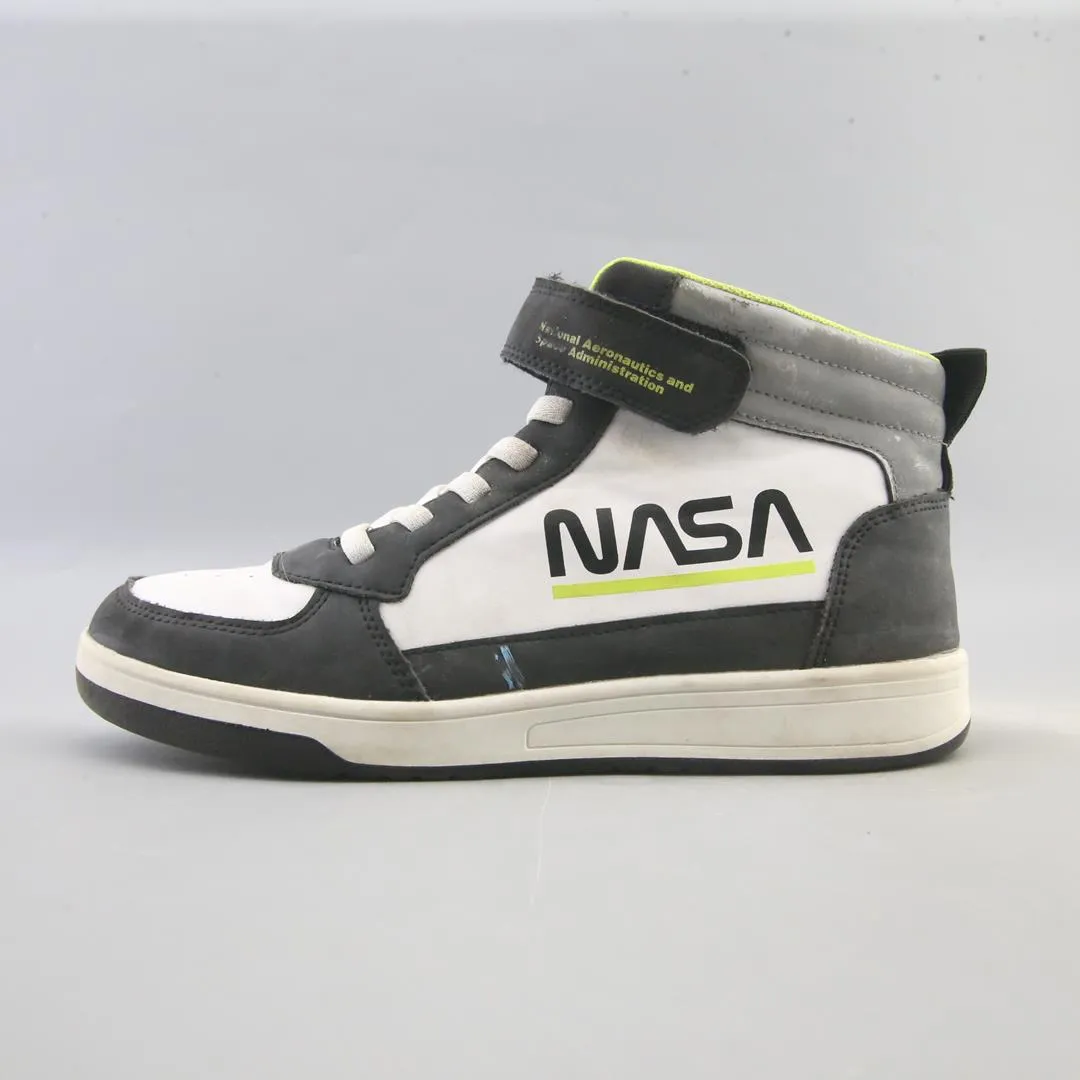 H&M NASA