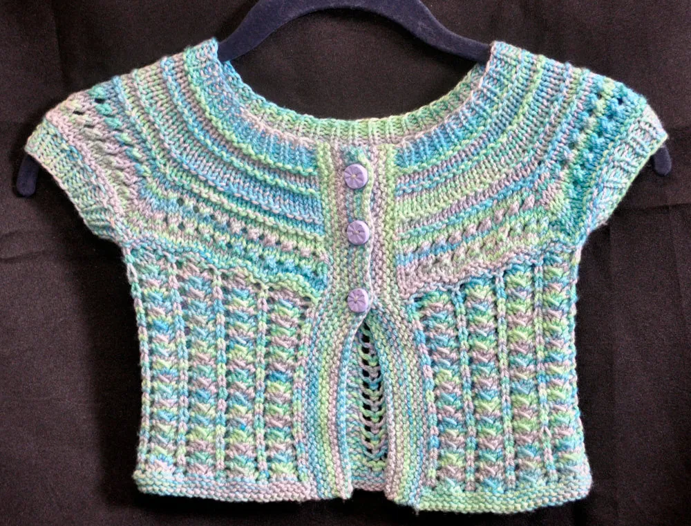 Hand Knit Patterns - Sweaters - 3 Button Baby Sweater