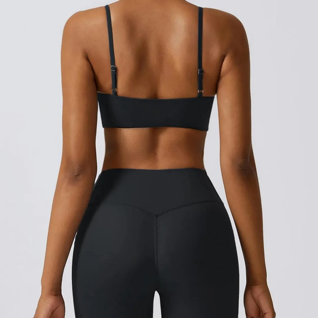 LUCINDA V-NECK SPORTS BRA