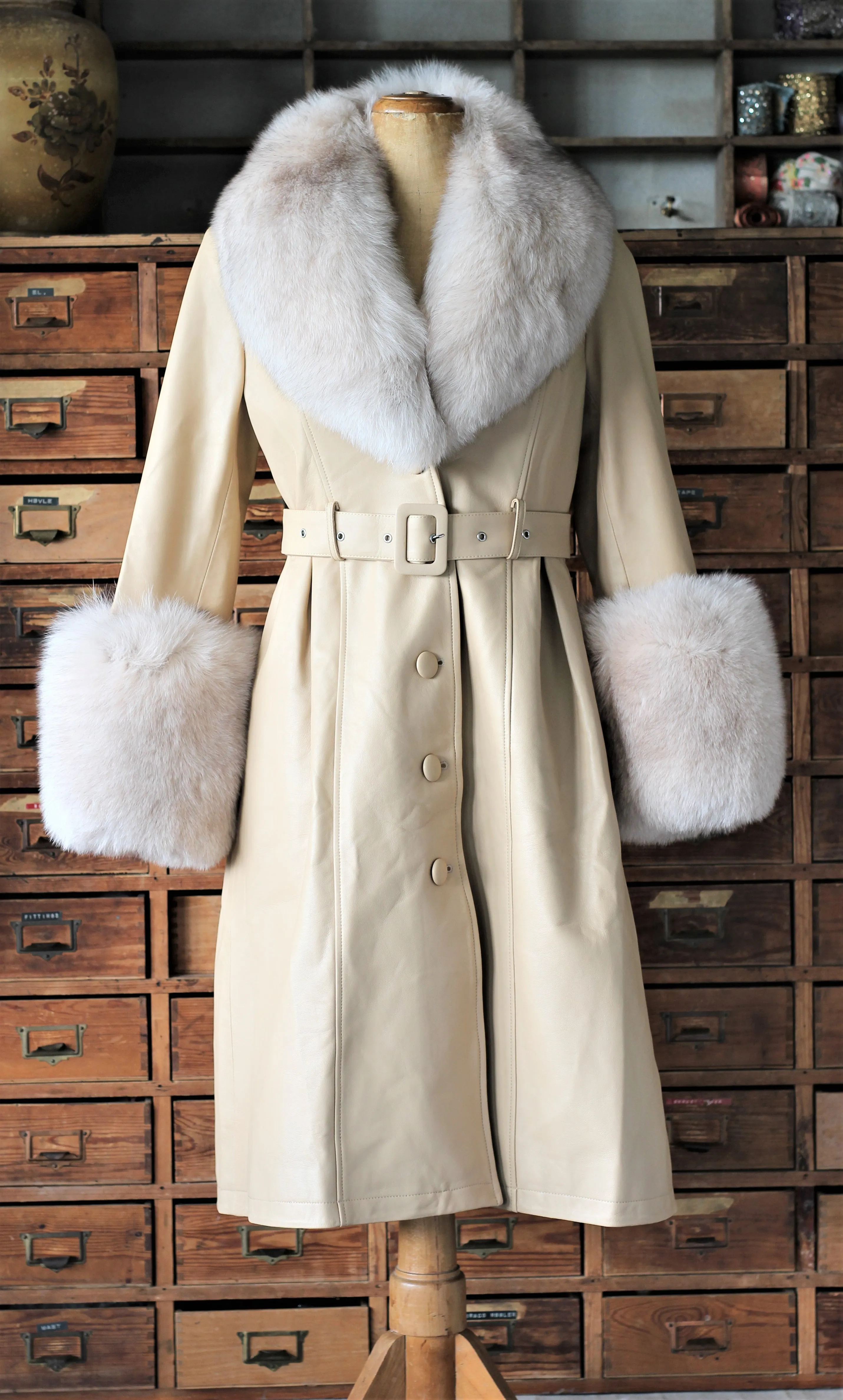 SARAH Trench Coat Beige SIZE XL